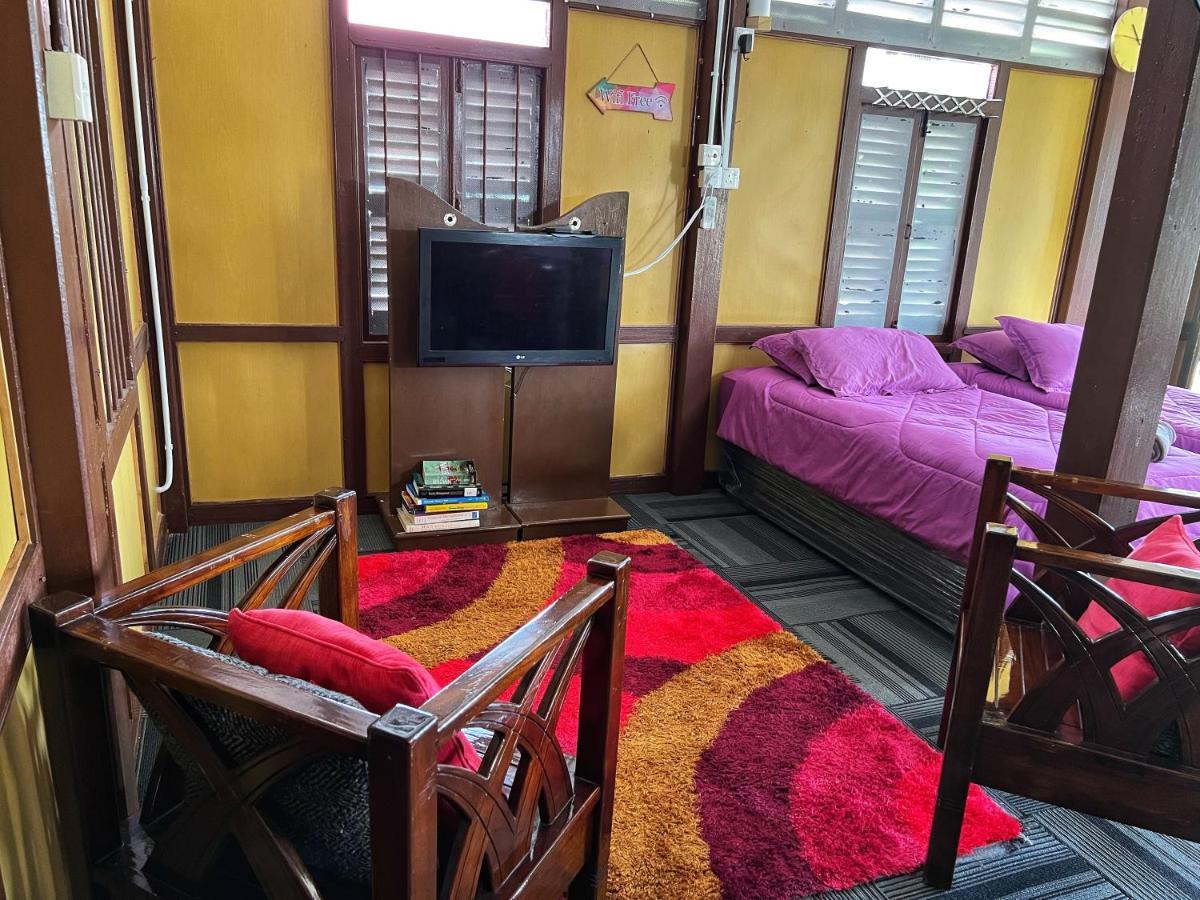 Kejora Homestay Kangar Bagian luar foto